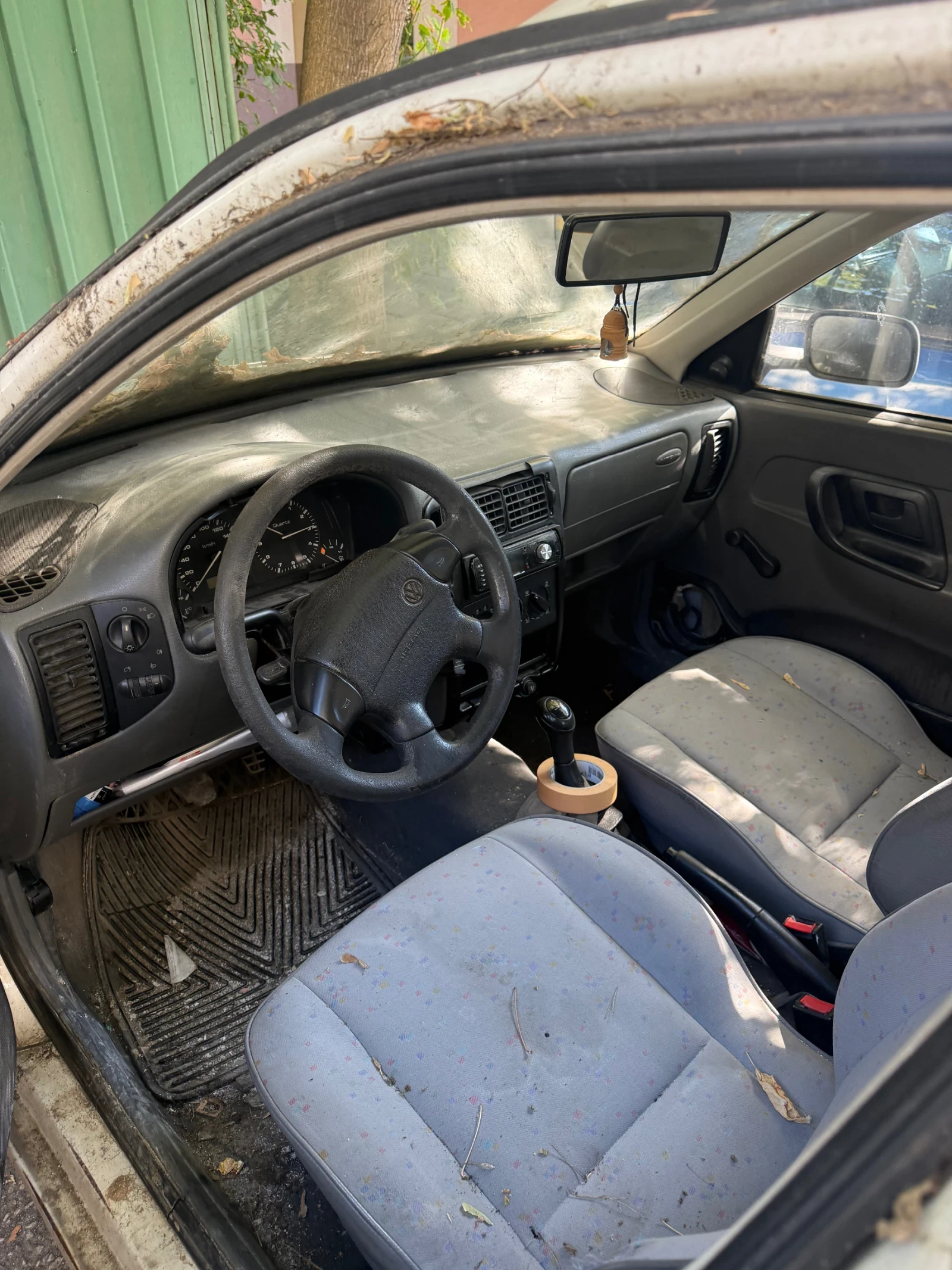 VW Caddy, снимка 3 - Автомобили и джипове - 56116617