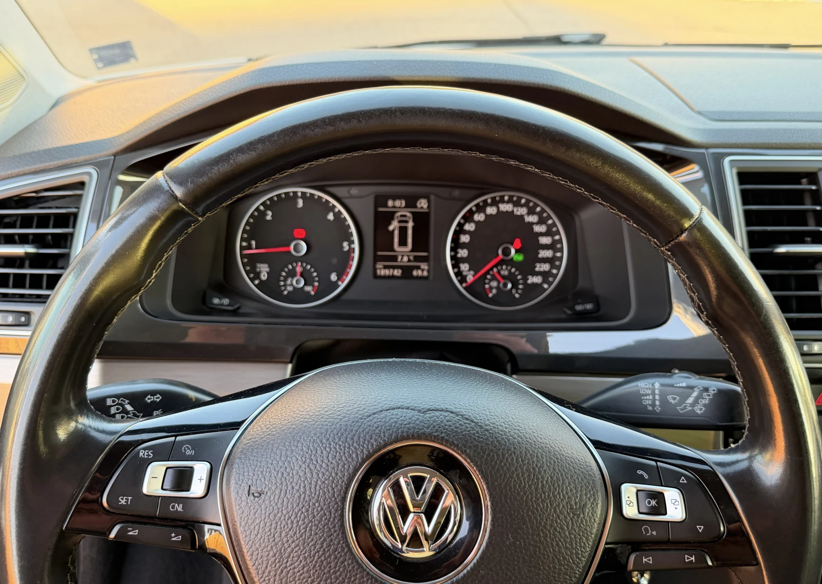 VW Multivan, снимка 10 - Автомобили и джипове - 56354777