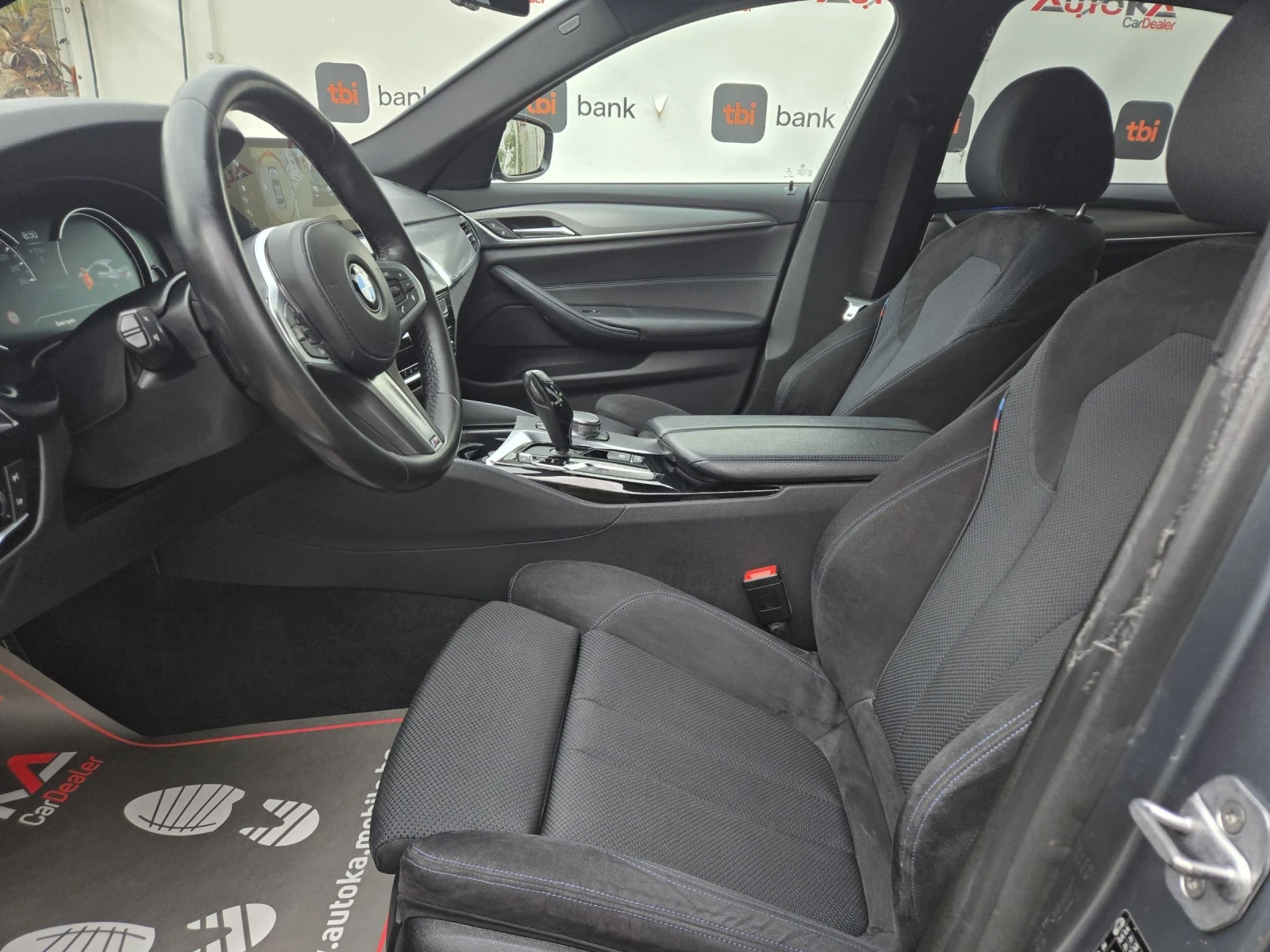 BMW 520 2.0D-190кс= xDrive= M Sport Package= Digital= 360, снимка 7 - Автомобили и джипове - 56247397