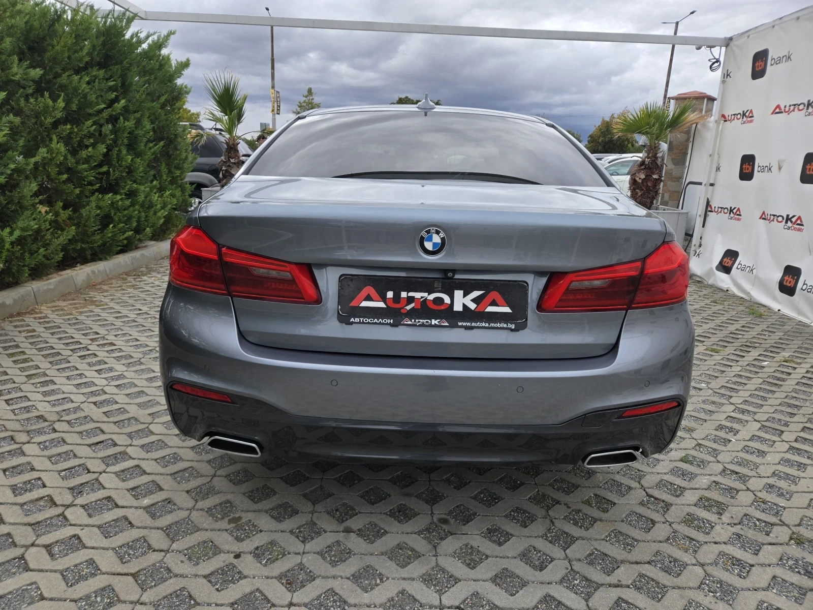 BMW 520 2.0D-190кс= xDrive= M Sport Package= Digital= 360, снимка 4 - Автомобили и джипове - 56247397