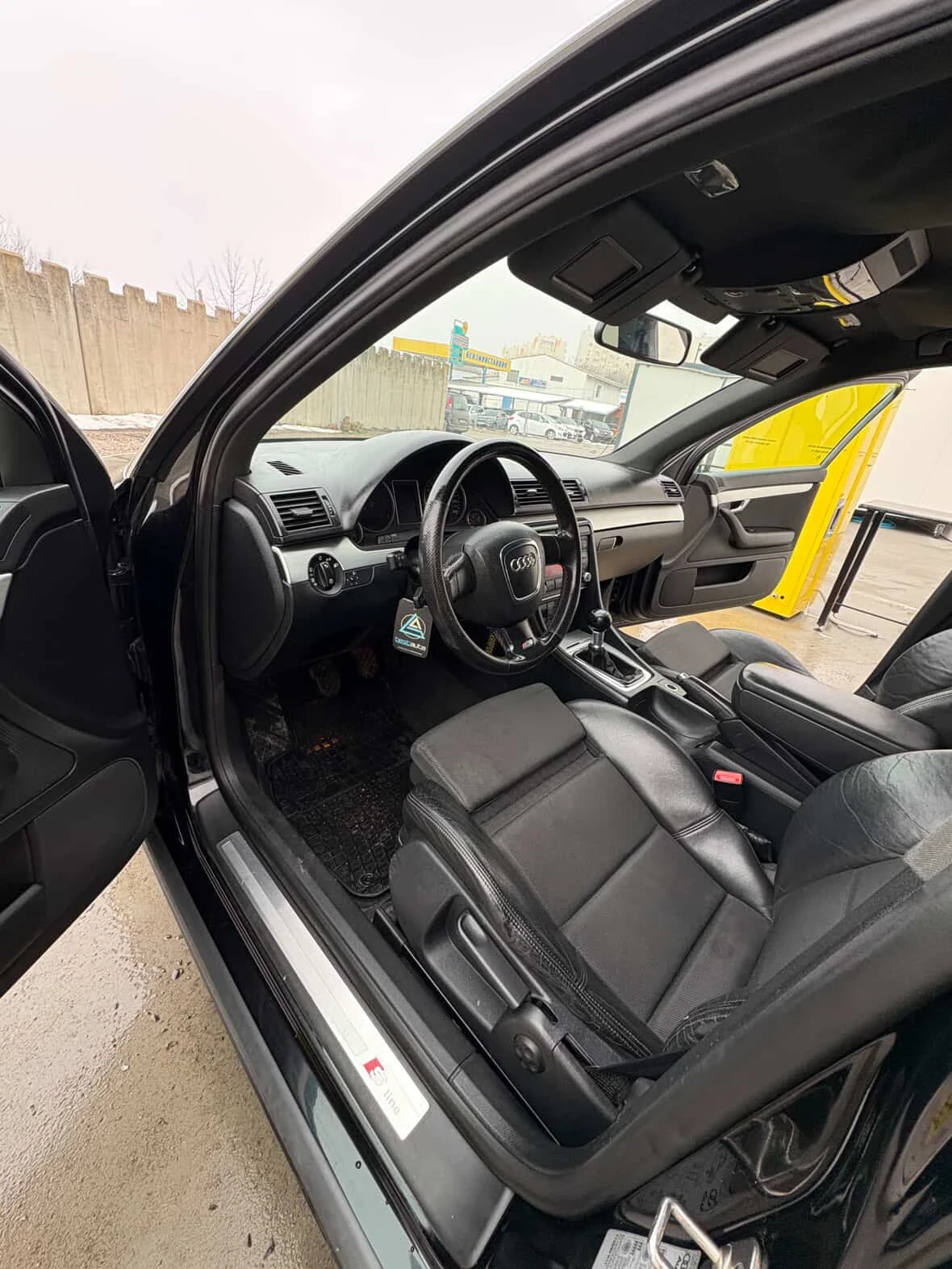 Audi A4, снимка 5 - Автомобили и джипове - 56379966