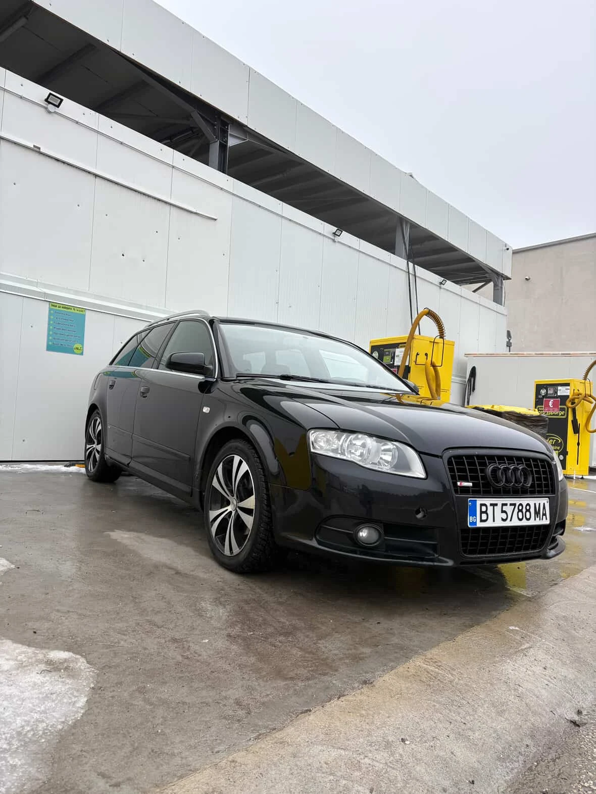 Audi A4, снимка 3 - Автомобили и джипове - 56379966