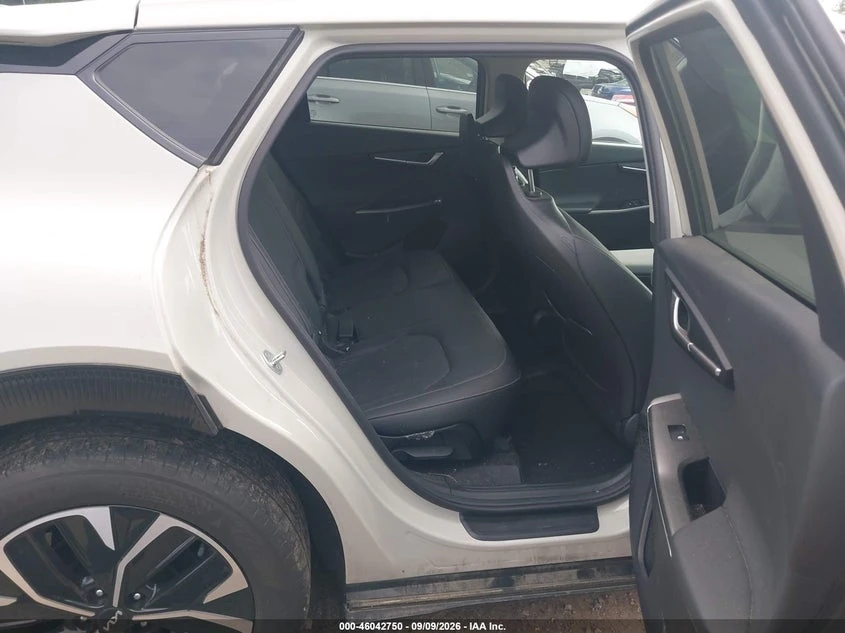 Kia EV6 Wind AWD, снимка 8 - Автомобили и джипове - 56405786