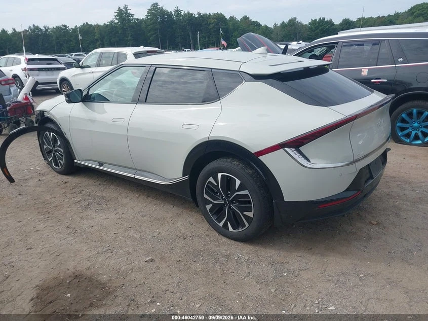 Kia EV6 Wind AWD, снимка 3 - Автомобили и джипове - 56405786