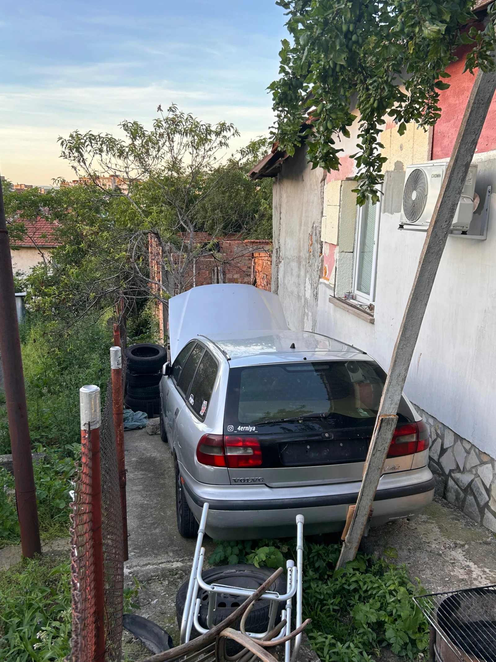 Volvo V40 1.9ТД, снимка 5 - Автомобили и джипове - 56581793