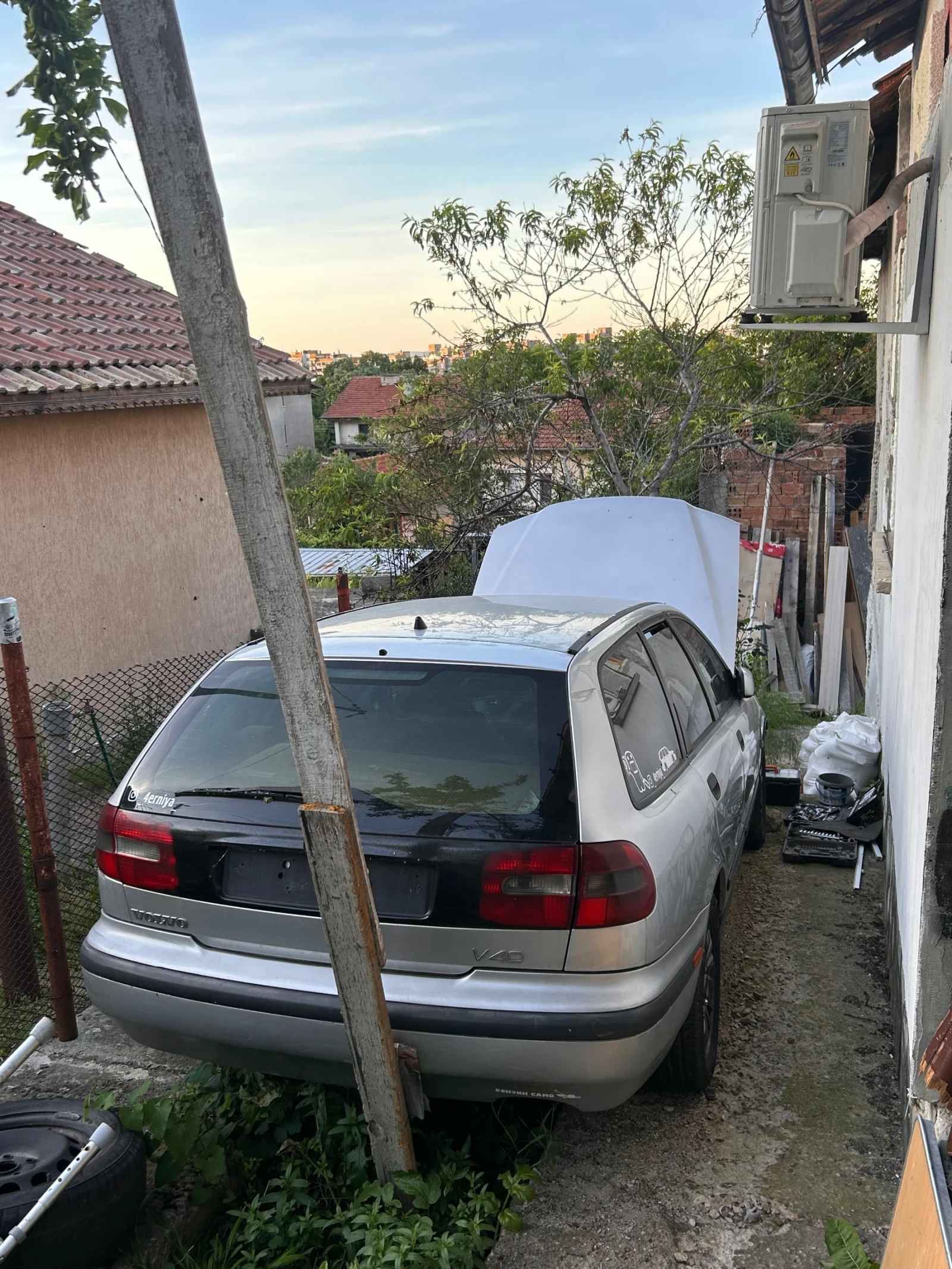 Volvo V40 1.9ТД, снимка 6 - Автомобили и джипове - 56581793