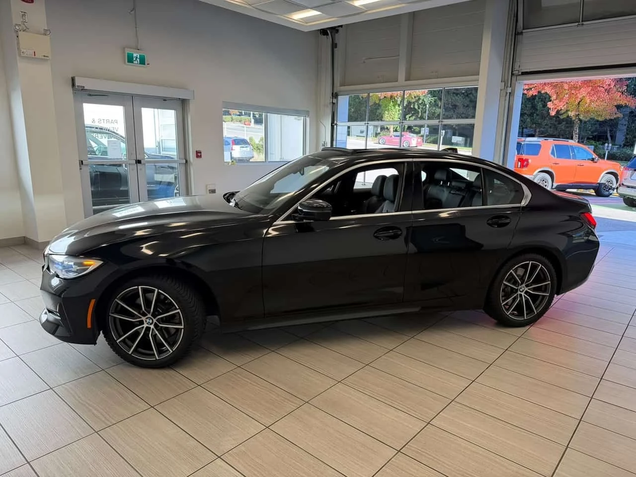 BMW 330 i xDrive | CARFAX | ��������������� | Mobile.bg � ����������� 3