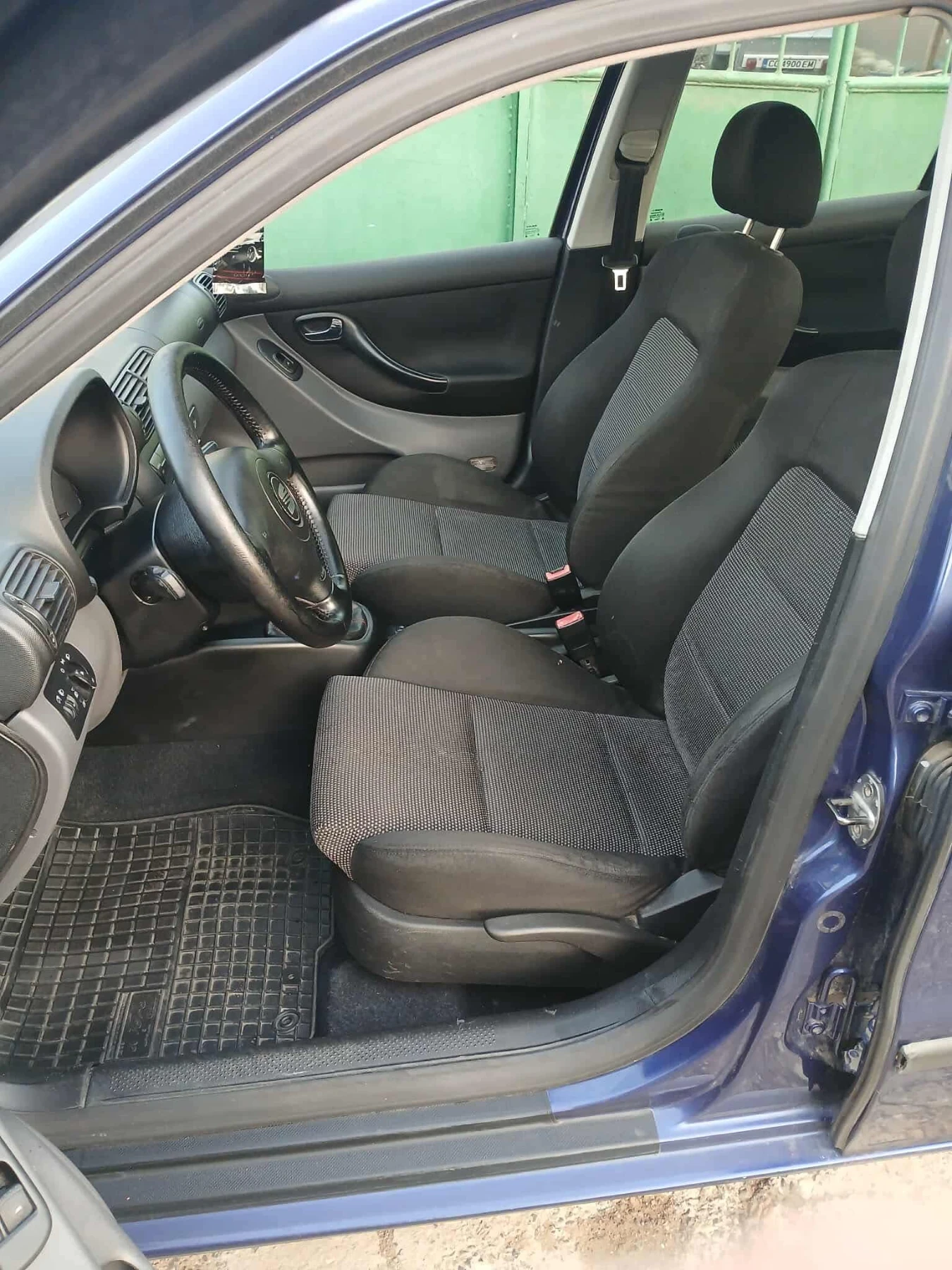 Seat Leon, снимка 5 - Автомобили и джипове - 56710771