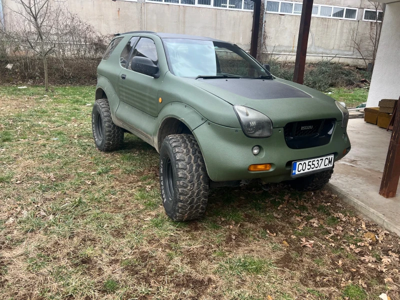 Isuzu Vehi cross, снимка 1 - Автомобили и джипове - 48931781