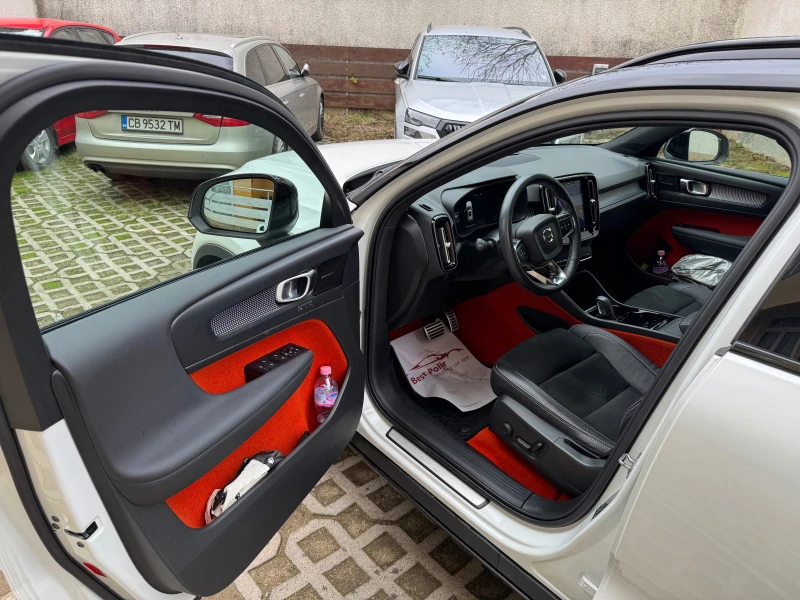 Volvo XC40 Recharge, снимка 2 - Автомобили и джипове - 52803399