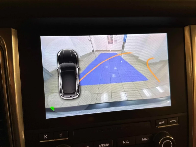 Porsche Macan * GTS * CARFAX * БЕЗ ПЪРВОНАЧАЛНА ВНОСКА, снимка 10 - Автомобили и джипове - 53173644