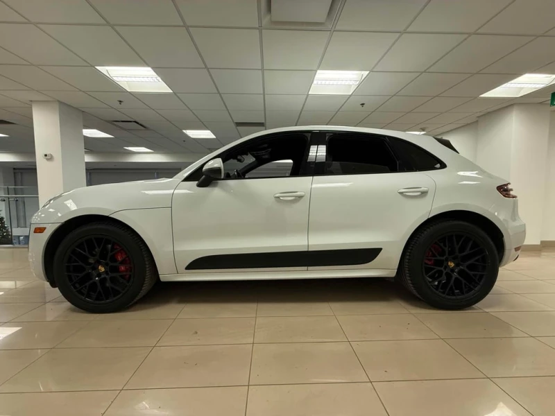 Porsche Macan * GTS * CARFAX * БЕЗ ПЪРВОНАЧАЛНА ВНОСКА, снимка 2 - Автомобили и джипове - 53173644