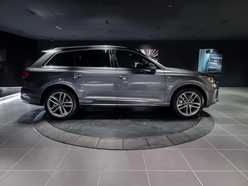 Audi Q7 quattro Progressiv* АвтоКредит* (ЦЕНА ДО БГ), снимка 4 - Автомобили и джипове - 53238840