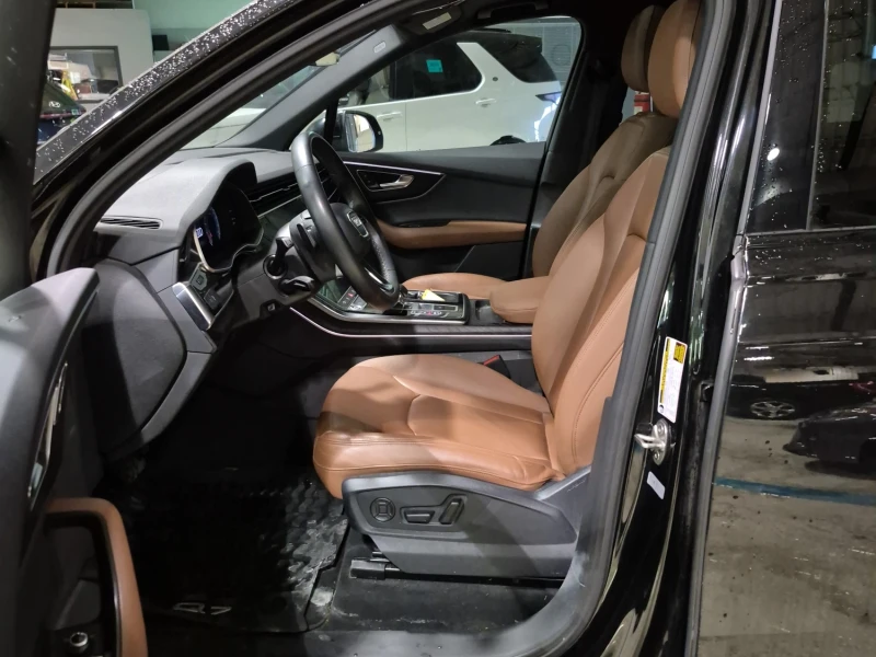 Audi Q7 55 TFSI / PANO / PODGREV / КАФЯВ САЛОН / CARFAX, снимка 5 - Автомобили и джипове - 53245793