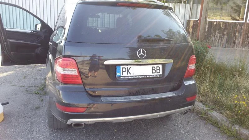 Mercedes-Benz ML 350 цди на части, снимка 4 - Автомобили и джипове - 47090988