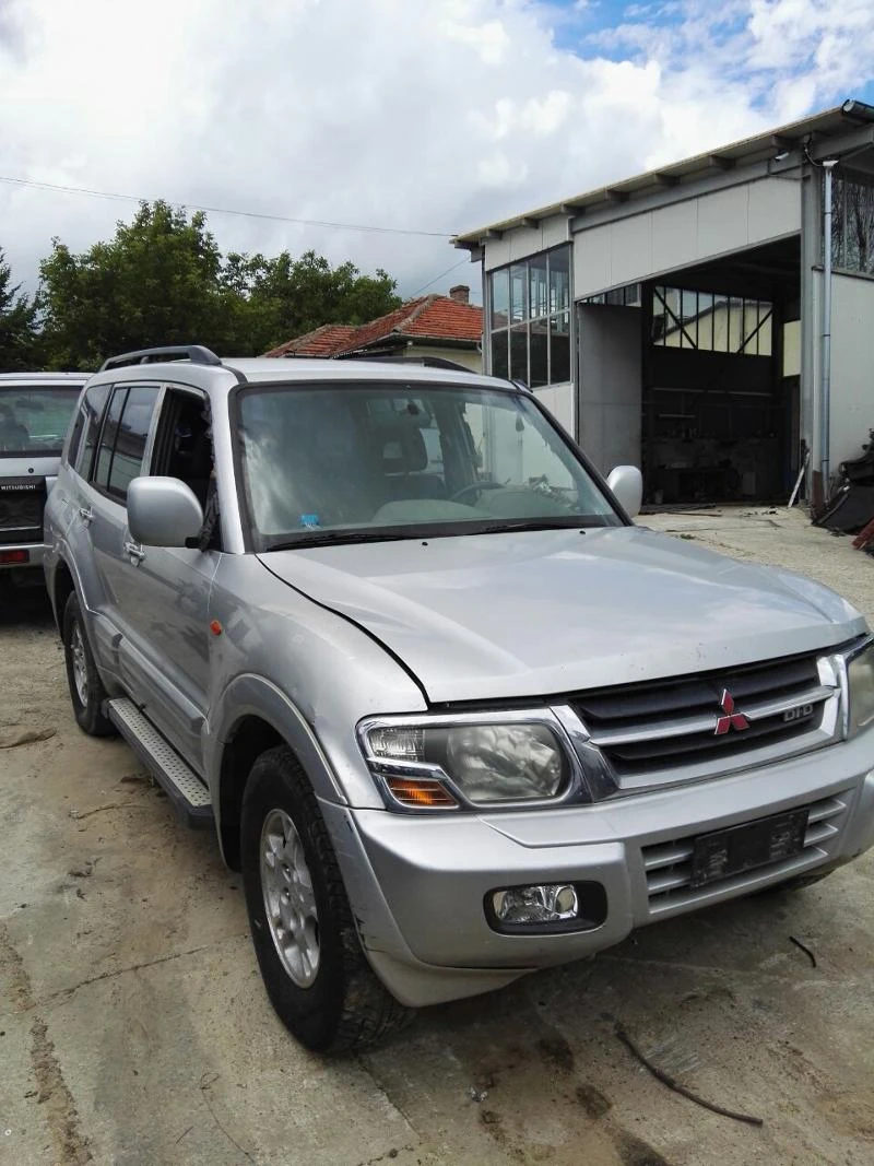 Mitsubishi Pajero, снимка 1 - Автомобили и джипове - 14956374