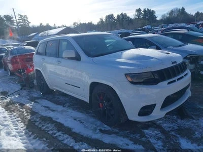 Jeep Grand cherokee SRT 6.4 * ОБДУХВАНЕ * СЕРВИЗНА ИСТОРИЯ * , снимка 3 - Автомобили и джипове - 54115362