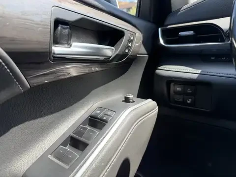 Toyota Highlander HYBRID LIMITED * AWD * 8 ����A * �������� * CARFAX | Mobile.bg � ����������� 8