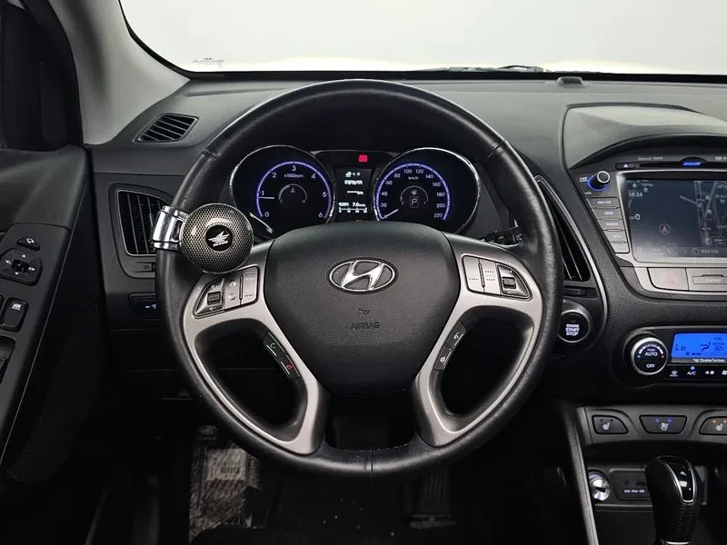 Hyundai Tucson Diesel (E-Vgt) 2Wd Modern, снимка 12 - Автомобили и джипове - 55895796