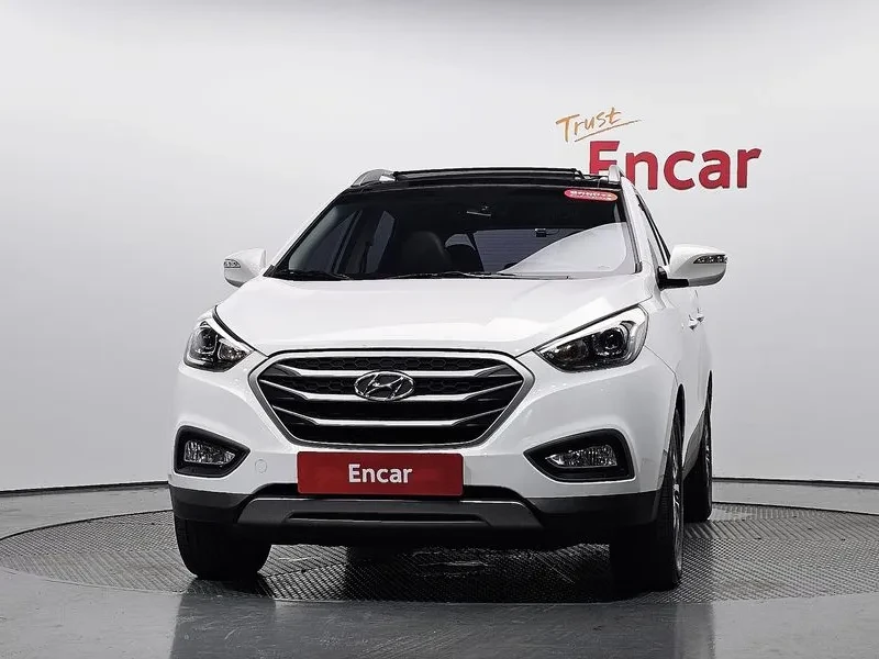 Hyundai Tucson Diesel (E-Vgt) 2Wd Modern, снимка 2 - Автомобили и джипове - 55895796