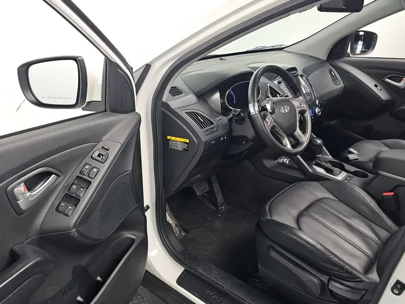 Hyundai Tucson Diesel (E-Vgt) 2Wd Modern, снимка 9 - Автомобили и джипове - 55895796
