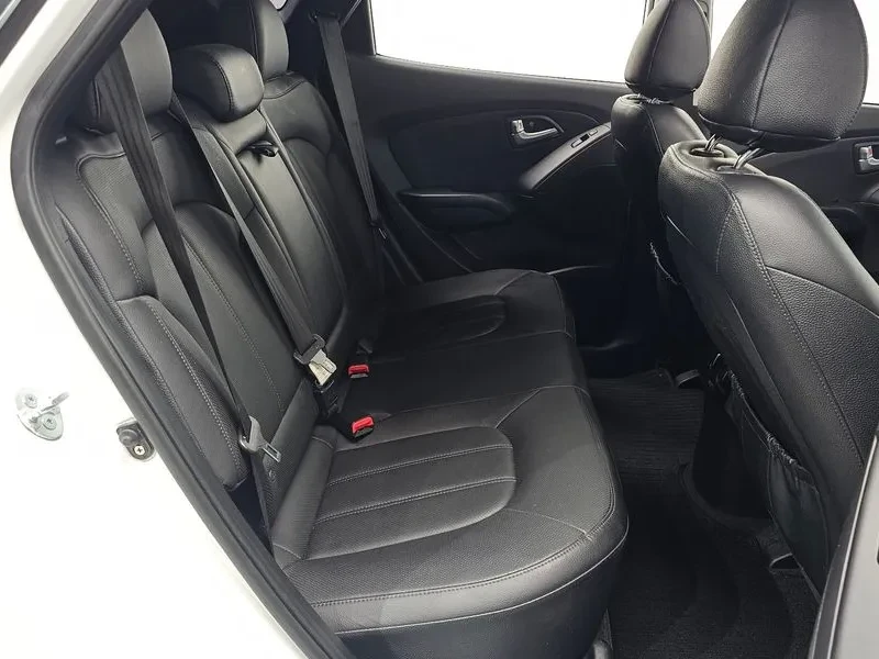 Hyundai Tucson Diesel (E-Vgt) 2Wd Modern, снимка 10 - Автомобили и джипове - 55895796