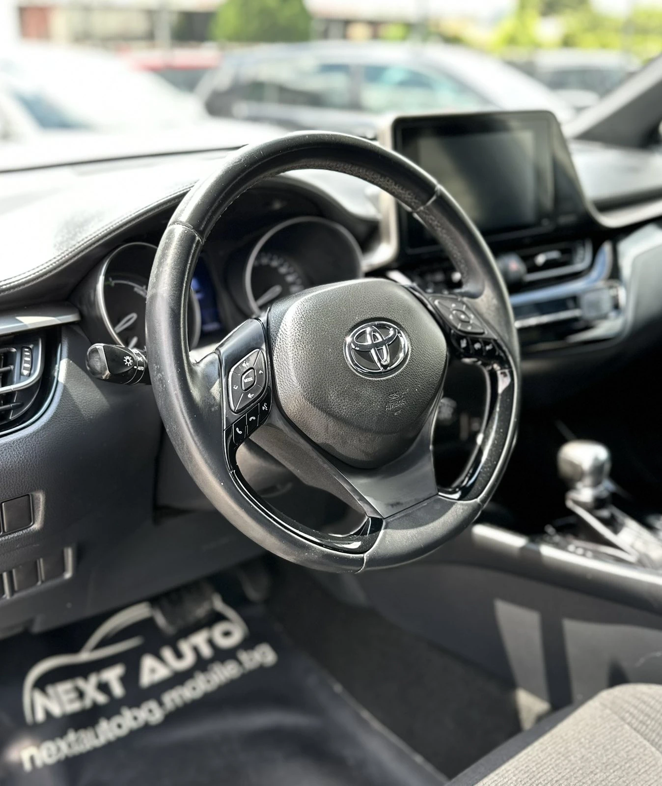 Toyota C-HR HYBRID 1.8 122HP EURO 6D КАМЕРА - изображение 9