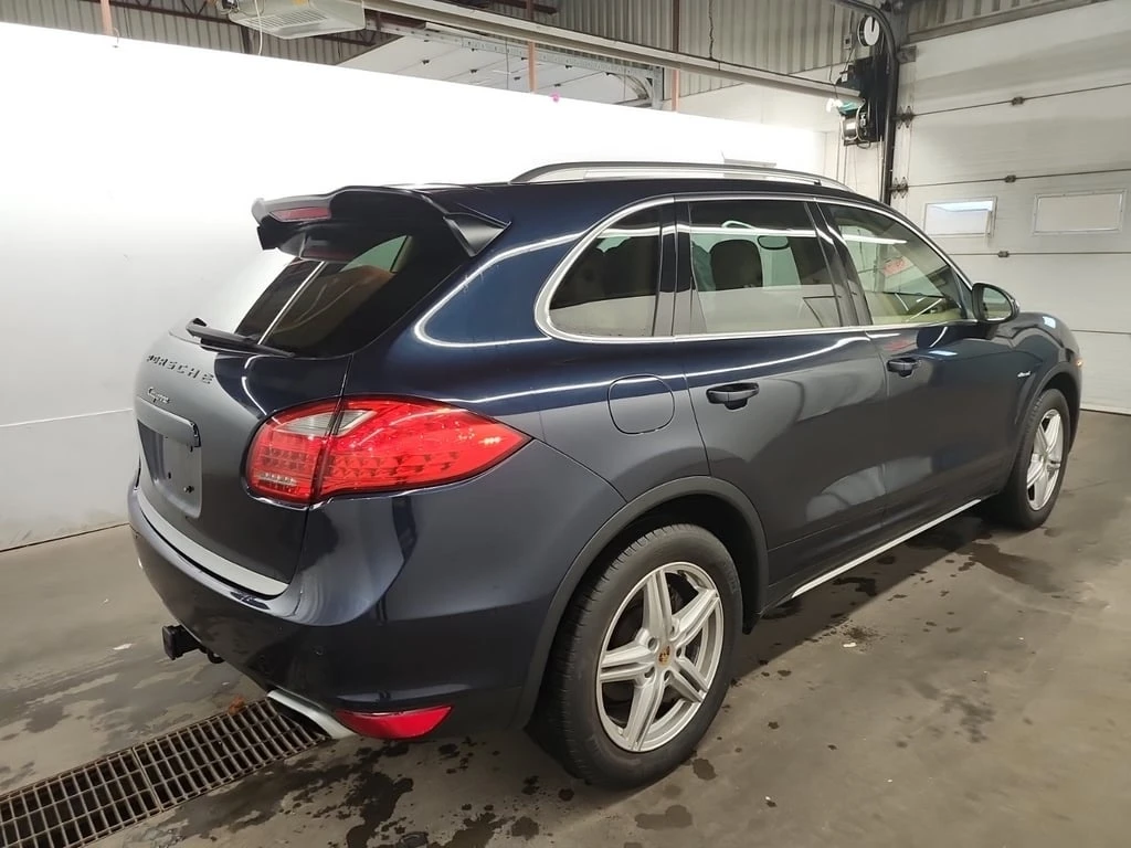 Porsche Cayenne * DIESEL * CARFAX * БЕЗ ПЪРВОНАЧАЛНА ВНОСКА - изображение 3