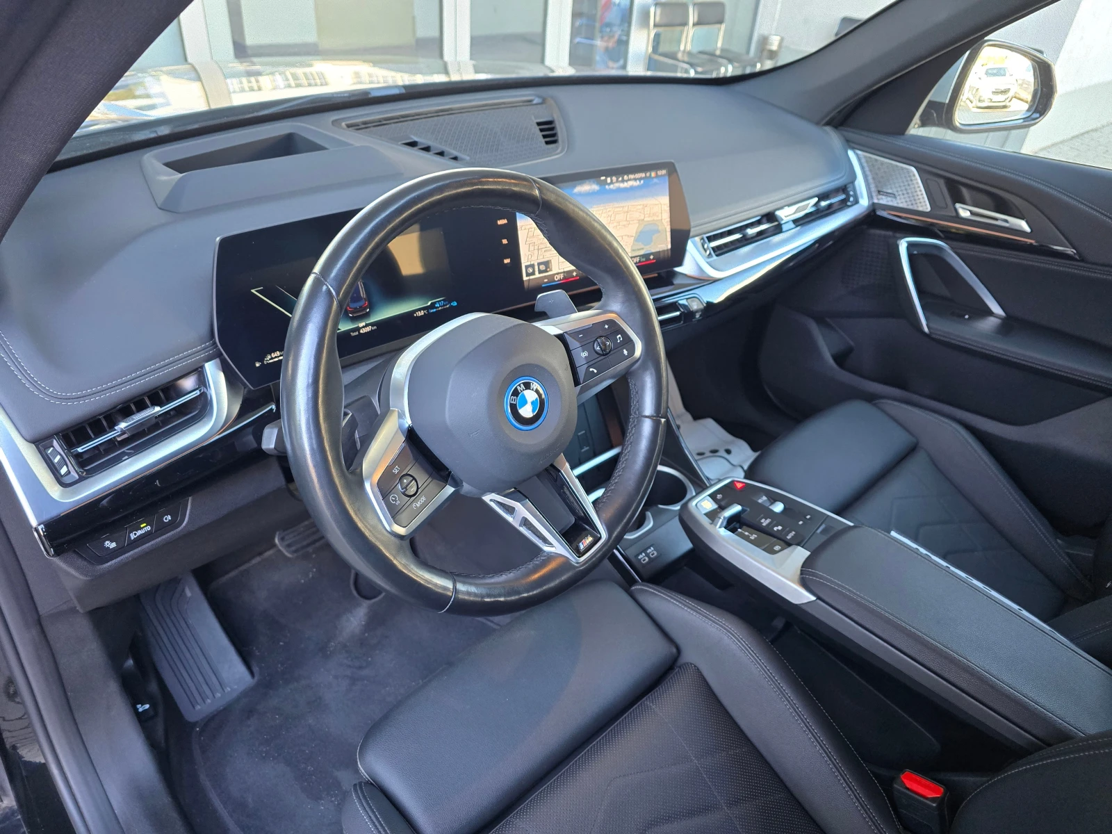 BMW X1 xDrive30e Plug-in Hybrid - изображение 10