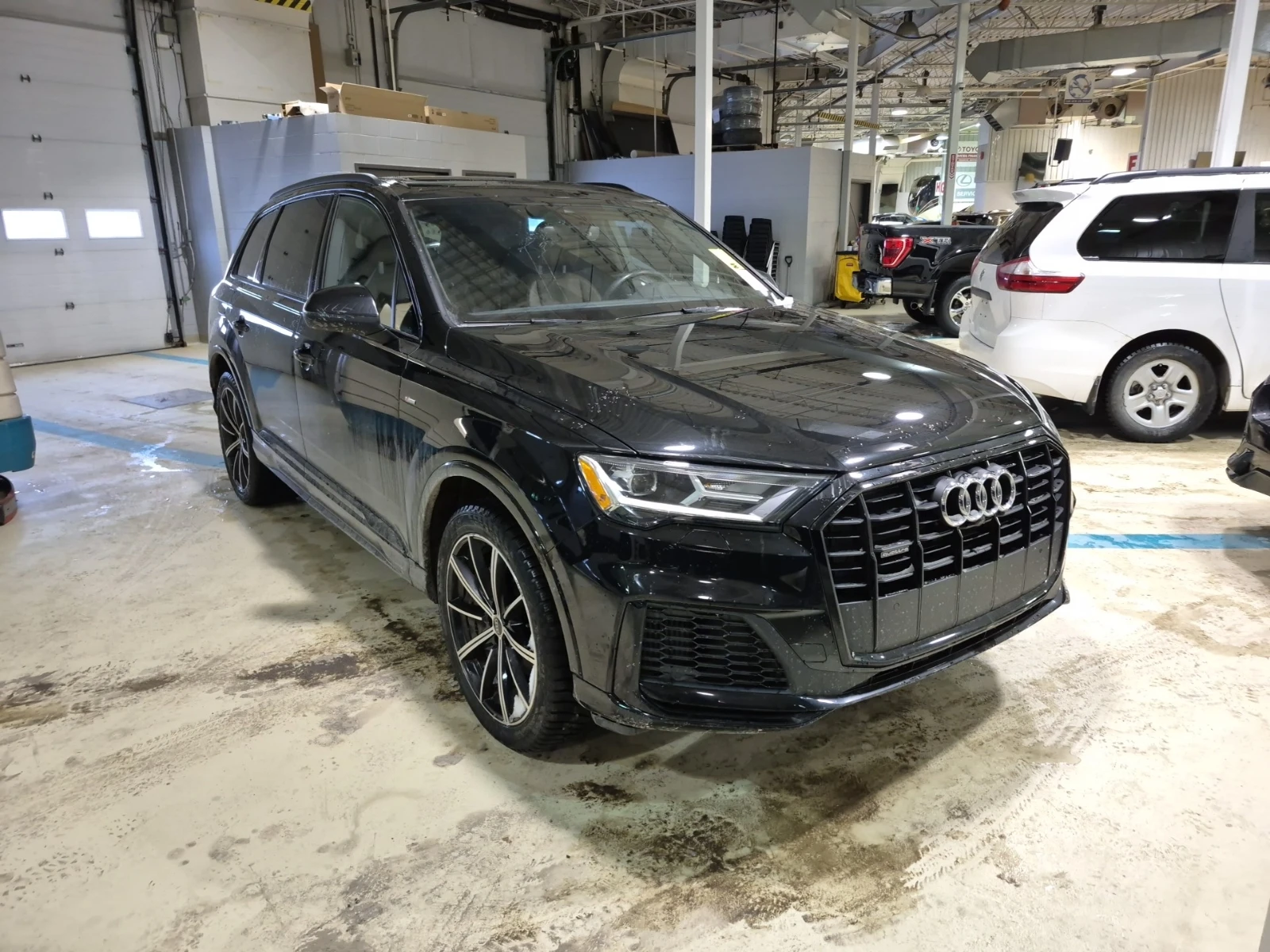 Audi Q7 55 TFSI / PANO / PODGREV / ����� ����� / CARFAX | Mobile.bg � ����������� 2