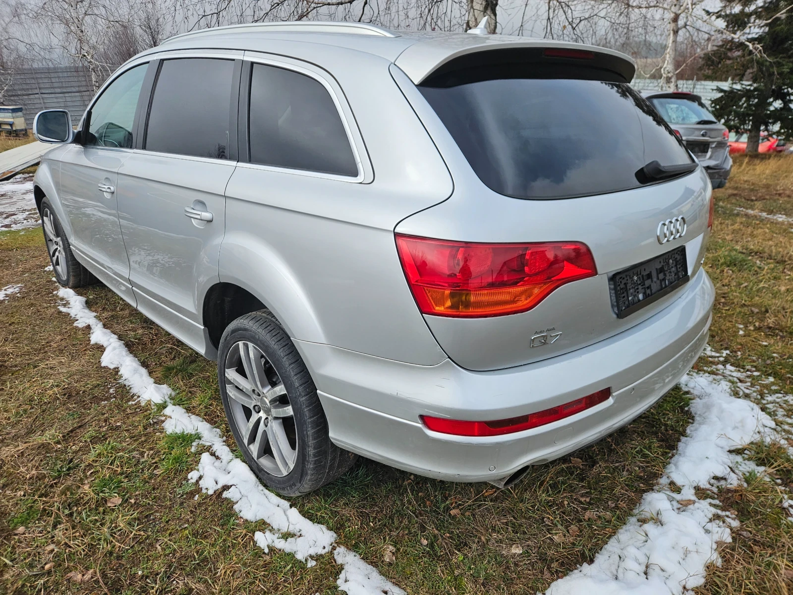 Audi Q7 3.0дизел -233кс-2007год-На части, снимка 9 - Автомобили и джипове - 53829294