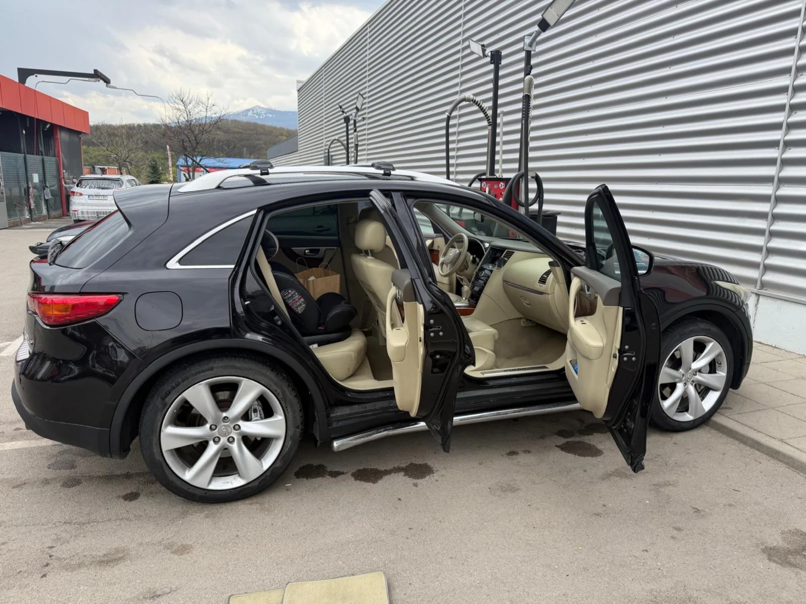 Infiniti Fx 30, снимка 6 - Автомобили и джипове - 54261752