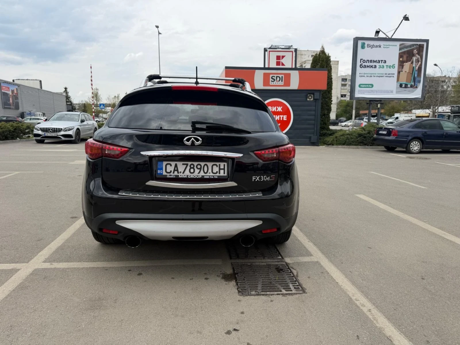 Infiniti Fx 30, снимка 4 - Автомобили и джипове - 54261752