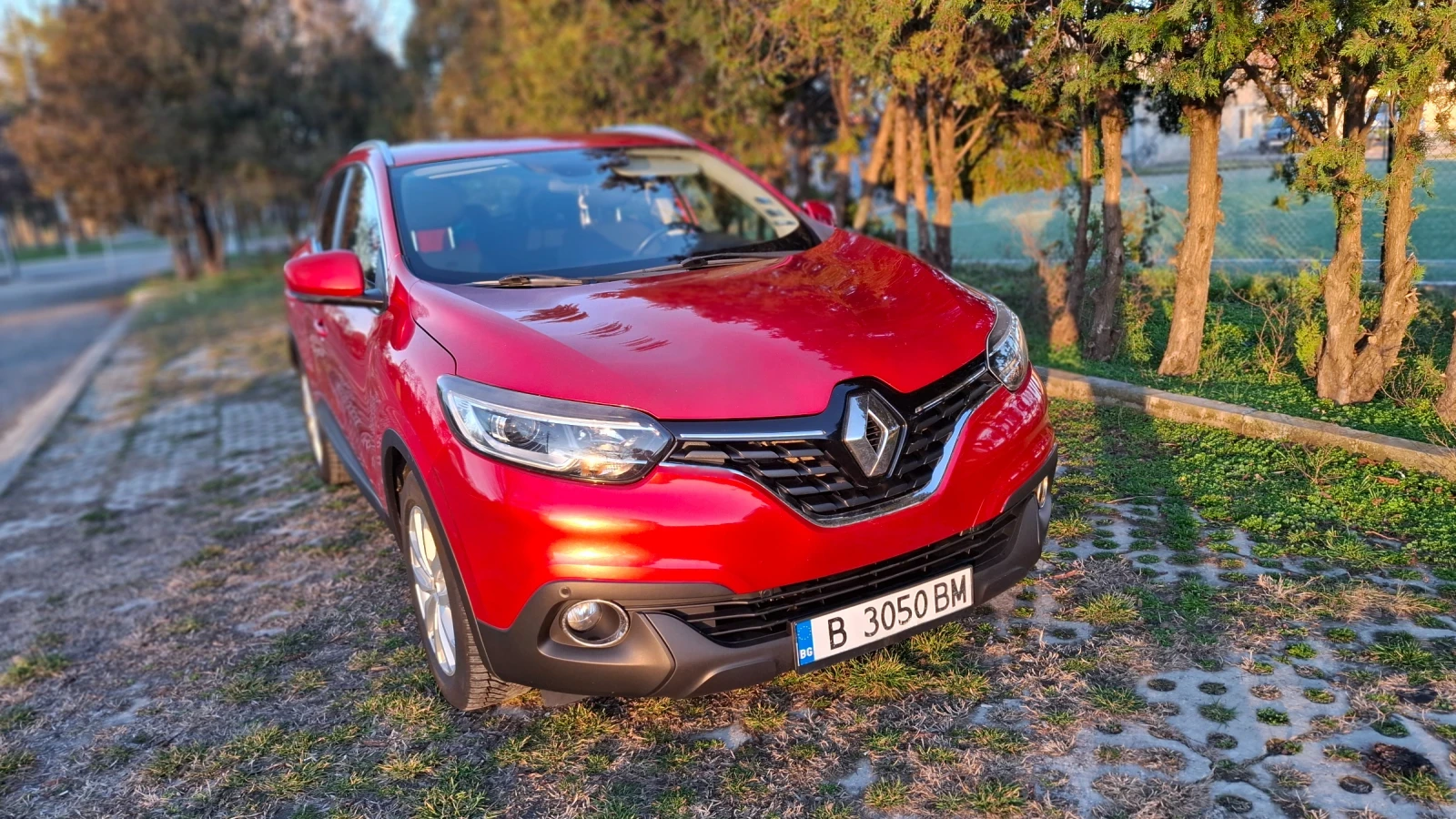 Renault Kadjar, снимка 5 - Автомобили и джипове - 54494281