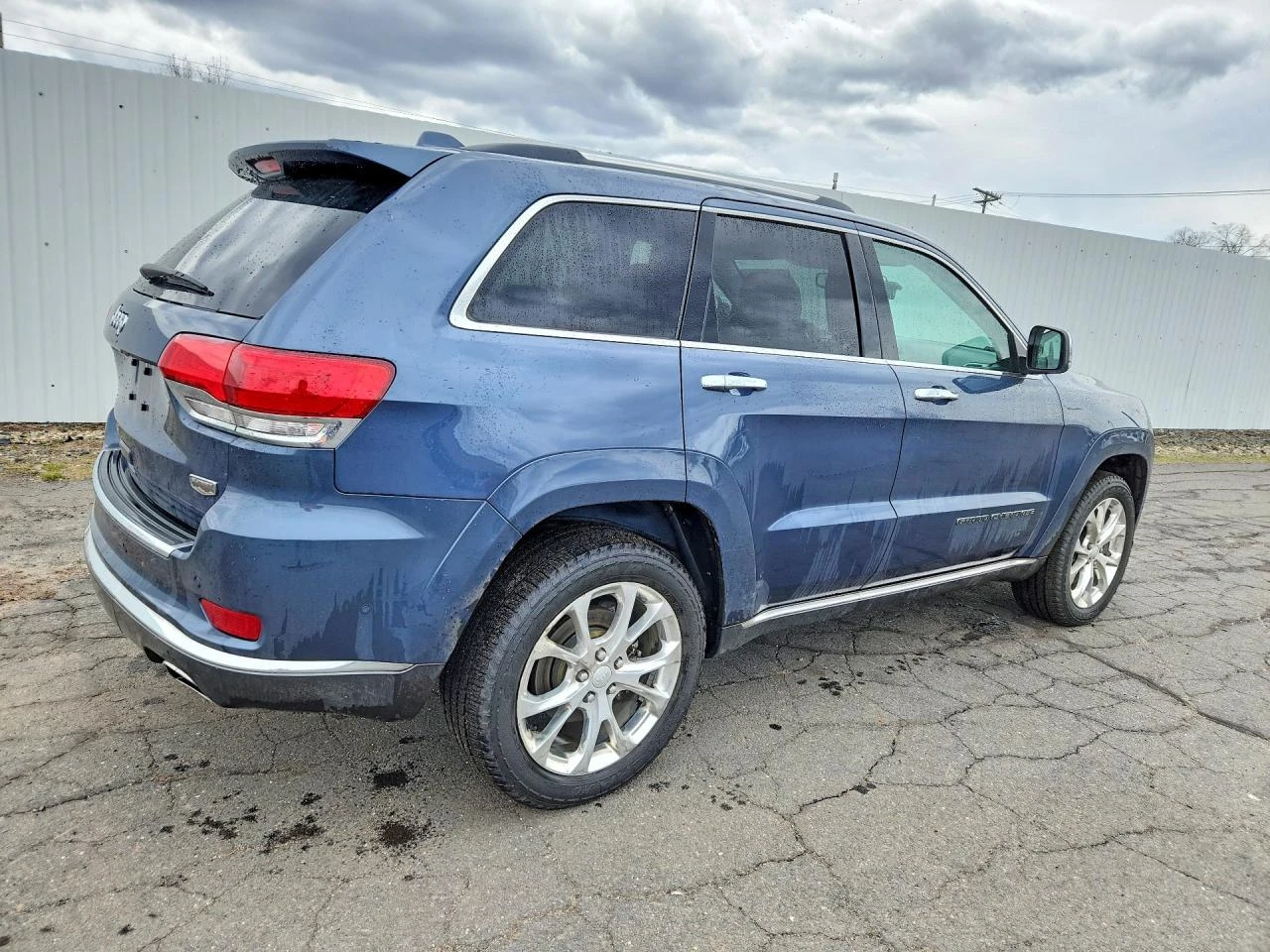 Jeep Grand cherokee SUMMIT* 3.6* DISTRONIC* ПАНОРАМА* ОБДУХВАНЕ, снимка 4 - Автомобили и джипове - 54515782