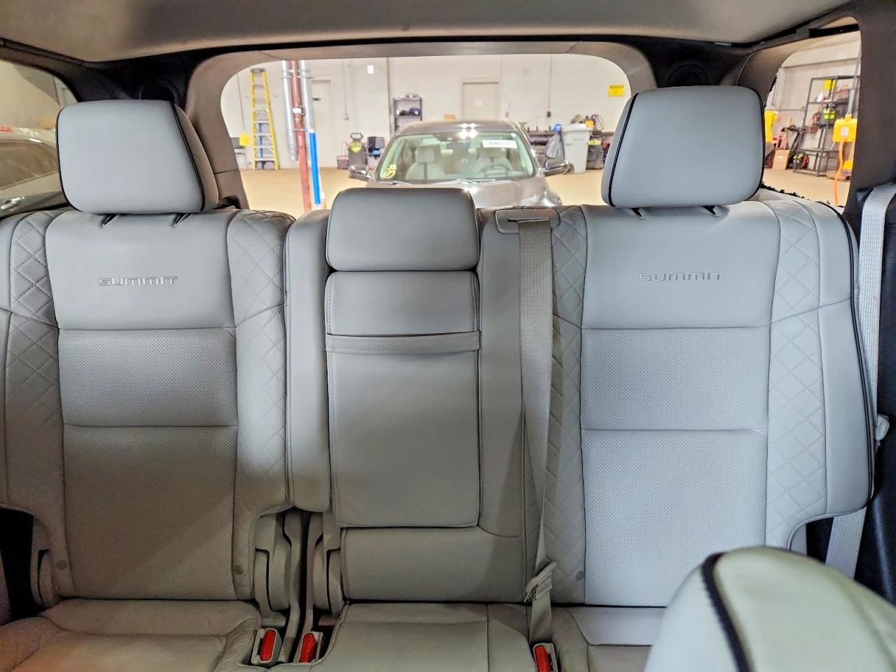 Jeep Grand cherokee SUMMIT* 3.6* DISTRONIC* ПАНОРАМА* ОБДУХВАНЕ, снимка 10 - Автомобили и джипове - 54515782