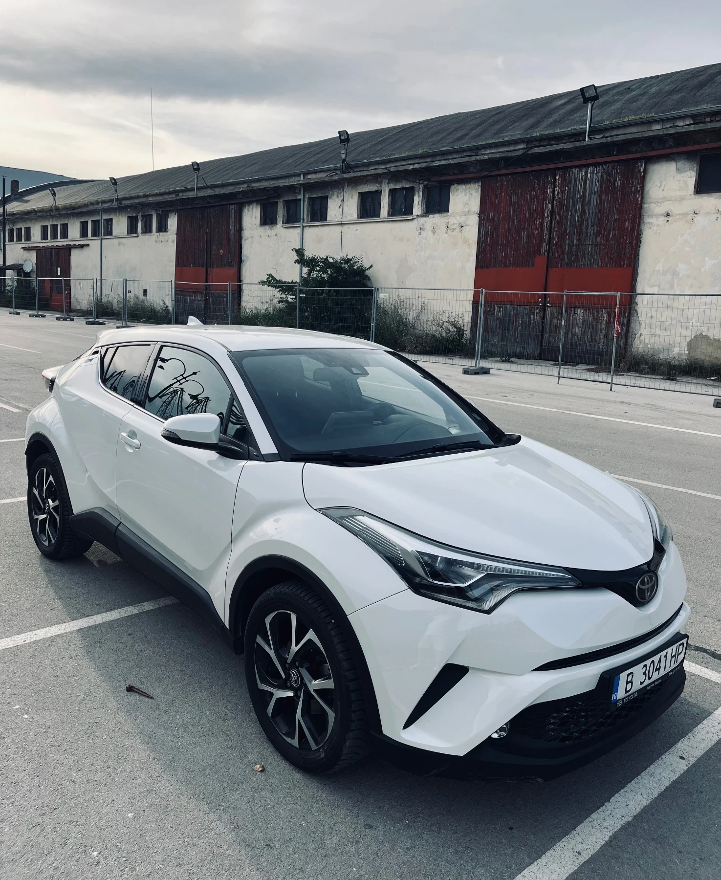Toyota C-HR, снимка 4 - Автомобили и джипове - 54947963