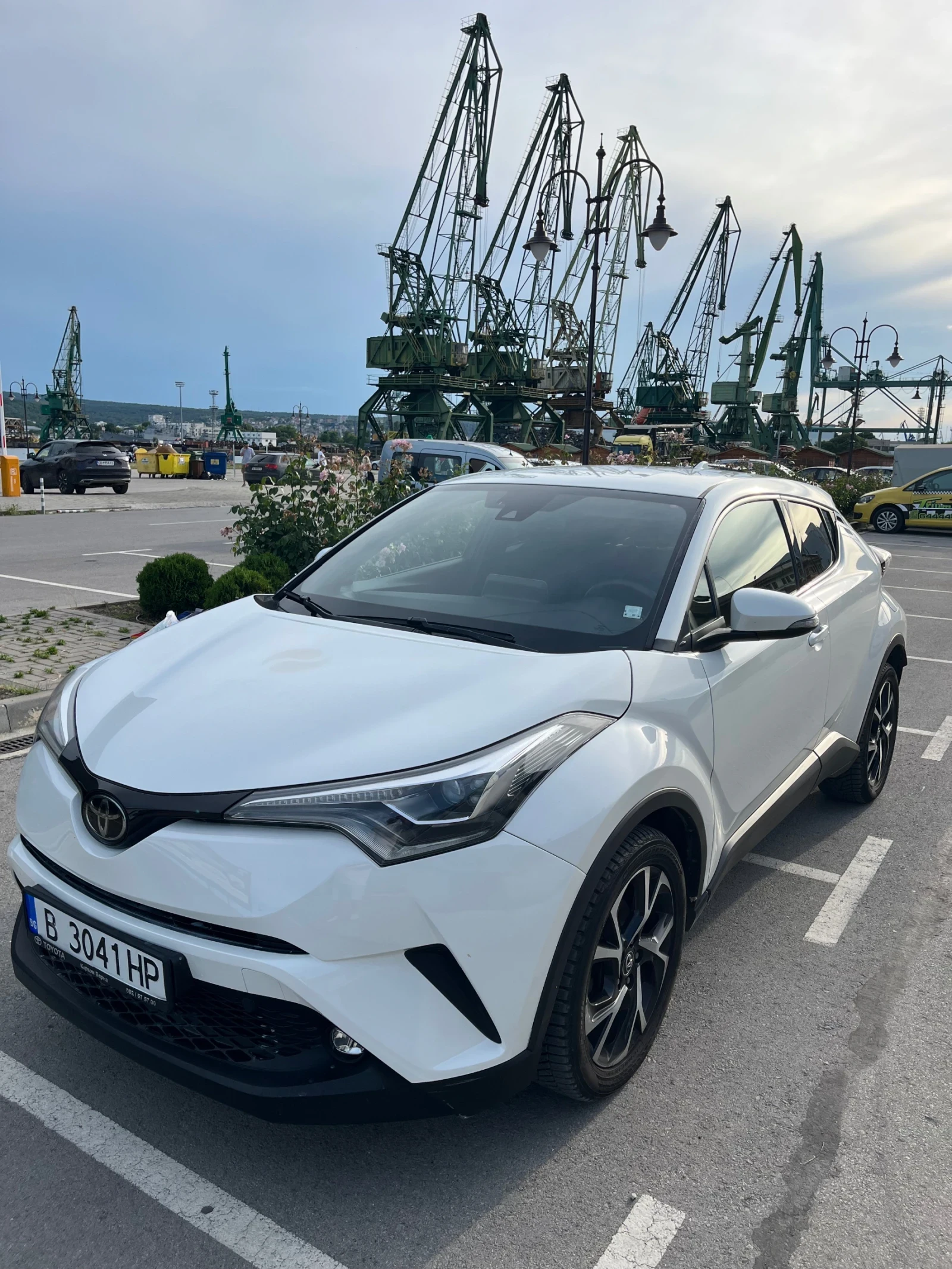 Toyota C-HR, снимка 2 - Автомобили и джипове - 54947963