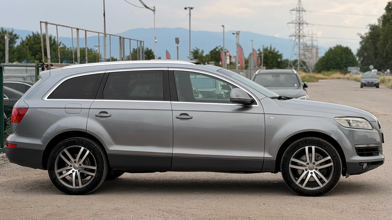 Audi Q7 3.0Tdi= Quattro= 7 Места= S-line= Панорама= , снимка 4 - Автомобили и джипове - 55015275
