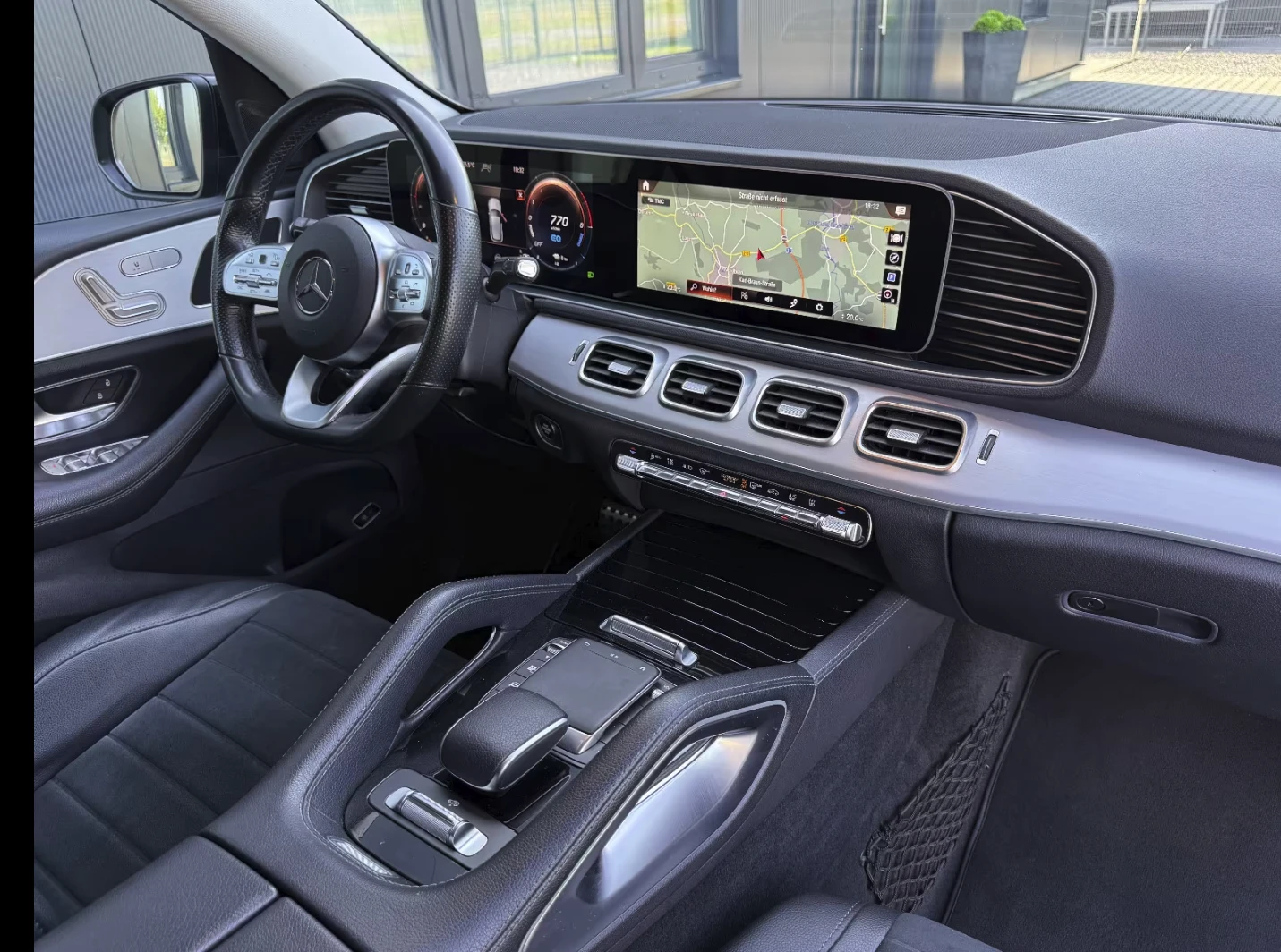 Mercedes-Benz GLE 350 4Matic AMG Distronic Airmatic, снимка 7 - Автомобили и джипове - 55222164