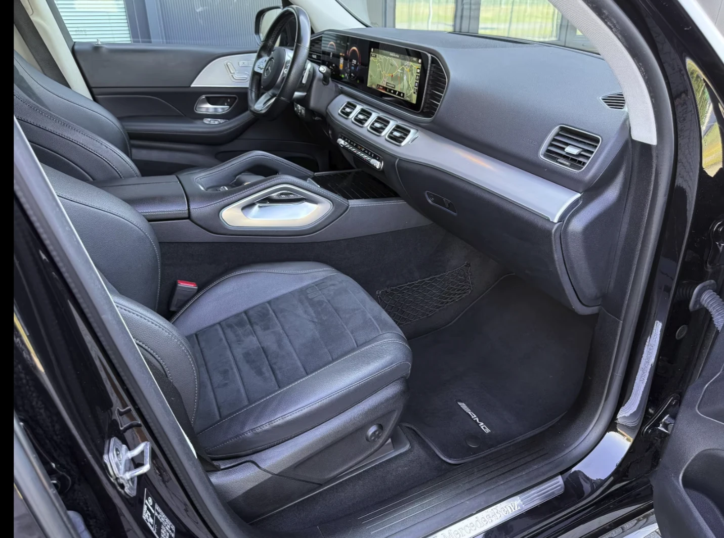 Mercedes-Benz GLE 350 4Matic AMG Distronic Airmatic, снимка 9 - Автомобили и джипове - 55222164