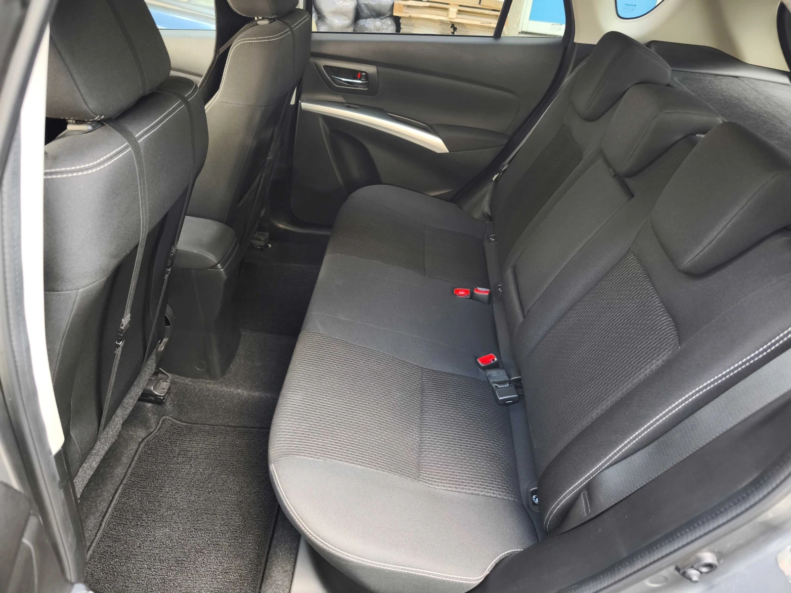 Suzuki SX4 S-Cross GL+ , снимка 9 - Автомобили и джипове - 55303685