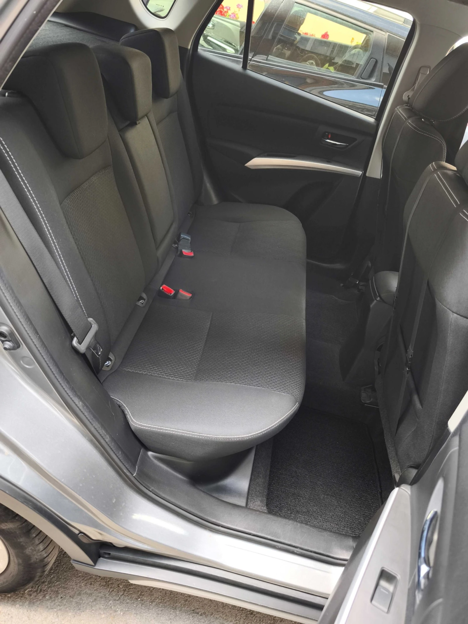 Suzuki SX4 S-Cross GL+ , снимка 10 - Автомобили и джипове - 55303685