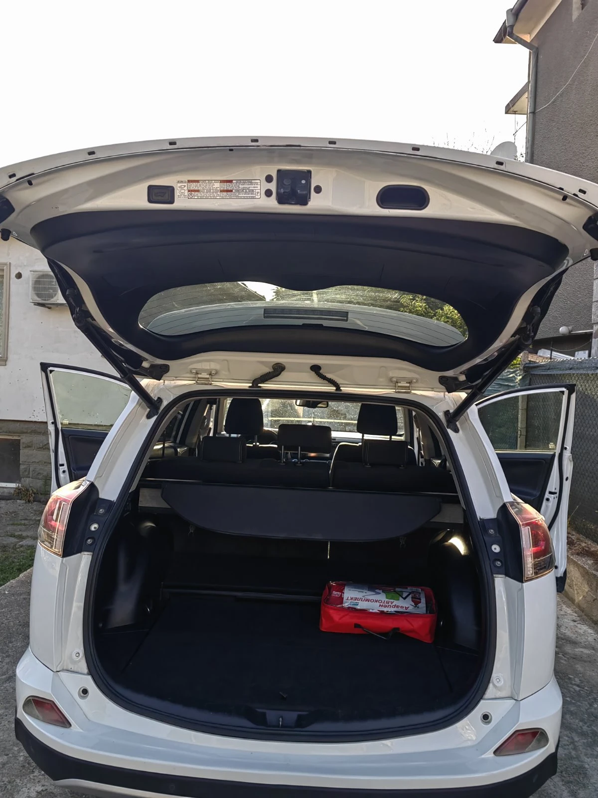 Toyota Rav4 AWD, снимка 10 - Автомобили и джипове - 55376838