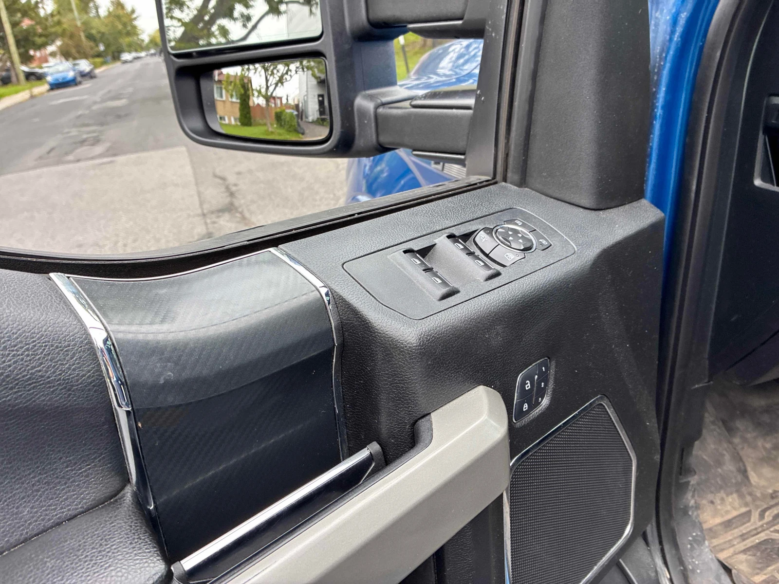 Ford F150 * 4WD SuperCrew Box * CARFAX * БЕЗ ПЪРВОНАЧАЛНА ВН, снимка 12 - Автомобили и джипове - 56116013