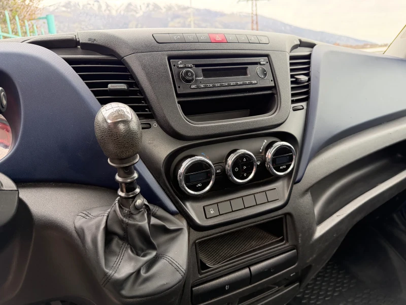 Iveco Daily 3.0HPI* 35C18* Климатик* 5.20 метра каросерия, снимка 7 - Бусове и автобуси - 52839437