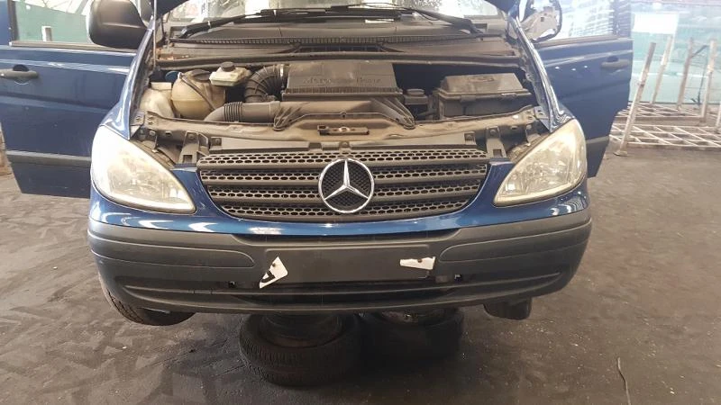 Mercedes-Benz Vito 2.2cdi чаасти, снимка 2 - Бусове и автобуси - 12781598