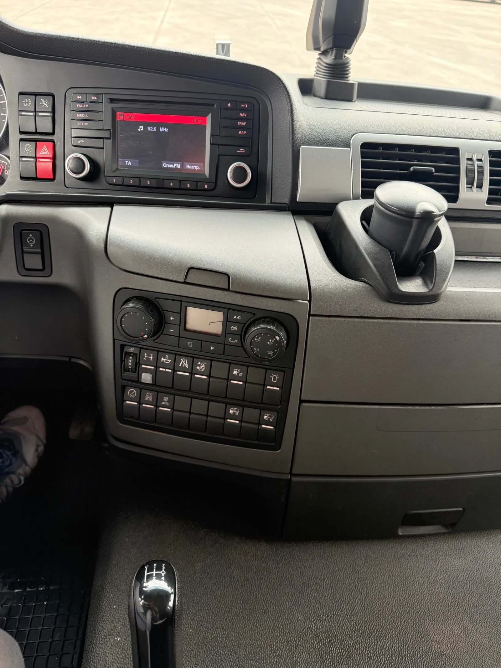 Man Tgm 15.290 * падащ борд* euro 6* перфектен, снимка 11 - Камиони - 53891779