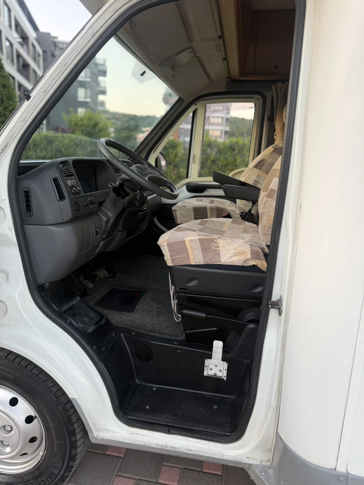 Кемпер Laika EcoVip 1.1 Fiat Ducato 2.8 JTD, снимка 7 - Каравани и кемпери - 56297617