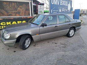 Mercedes-Benz 124 E 200 D, снимка 1